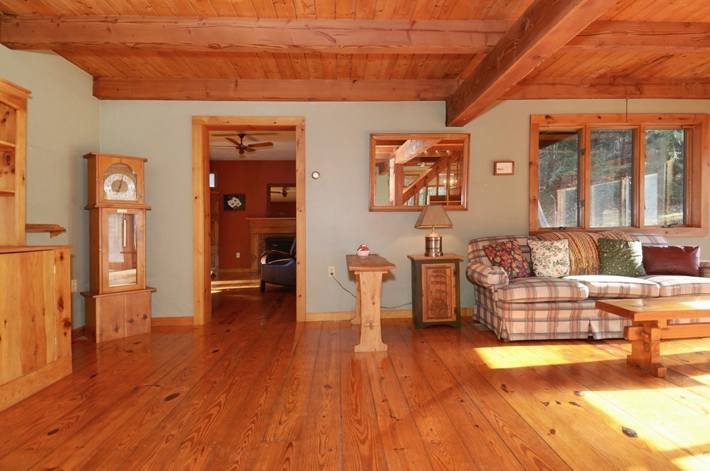 81 Saundersdale Road Charlton, MA 01507 - Photo 4 of 25
