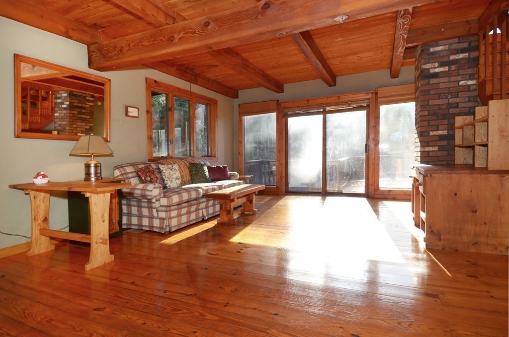 81 Saundersdale Road Charlton, MA 01507 - Photo 5 of 25