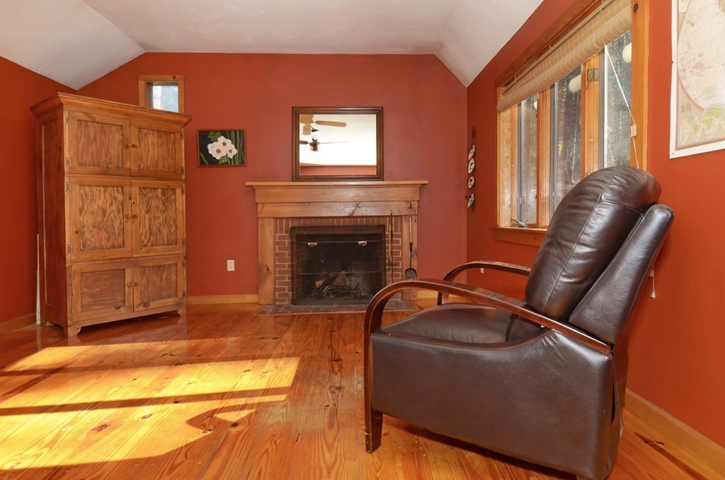81 Saundersdale Road Charlton, MA 01507 - Photo 10 of 25