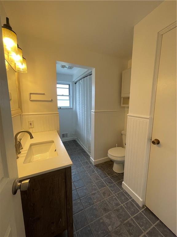 1419 Cardinal Drive Pittsburgh, PA 15243 - Photo 14 of 24