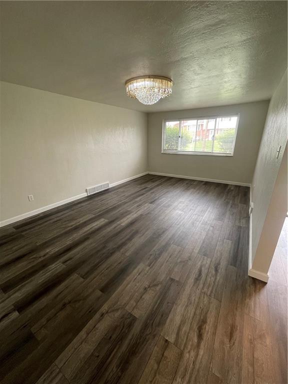 1419 Cardinal Drive Pittsburgh, PA 15243 - Photo 6 of 24