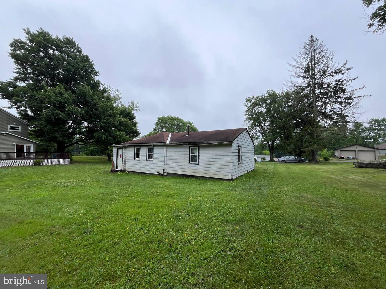 132 Thomas Road New Castle, PA 16101 - Photo 40 of 51