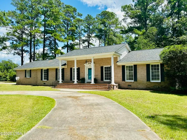 $299,500 | 105 Harriett Street, Hampton, SC 29924