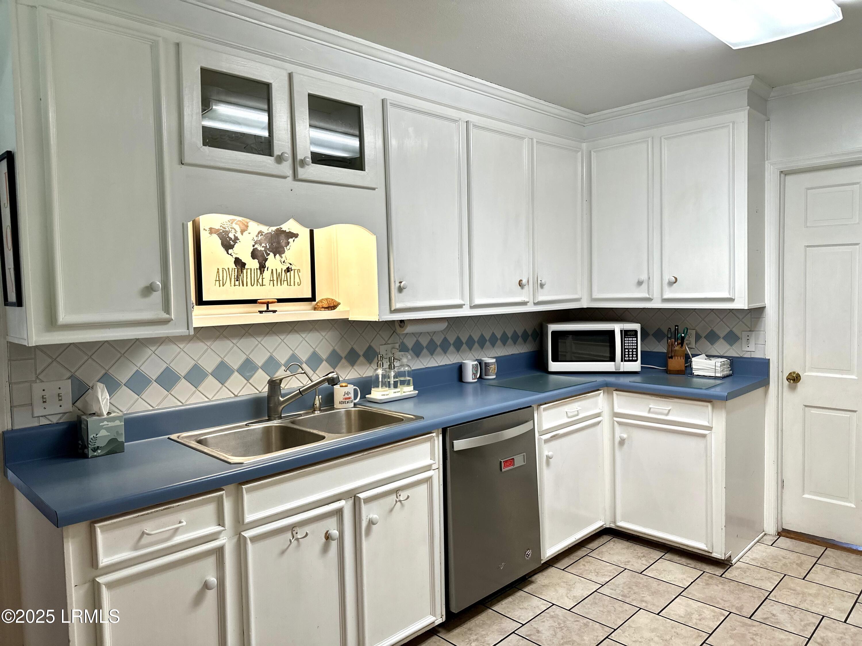 105 Harriett Street Hampton, SC 29924 - Photo 21 of 40 HarriettKitchen