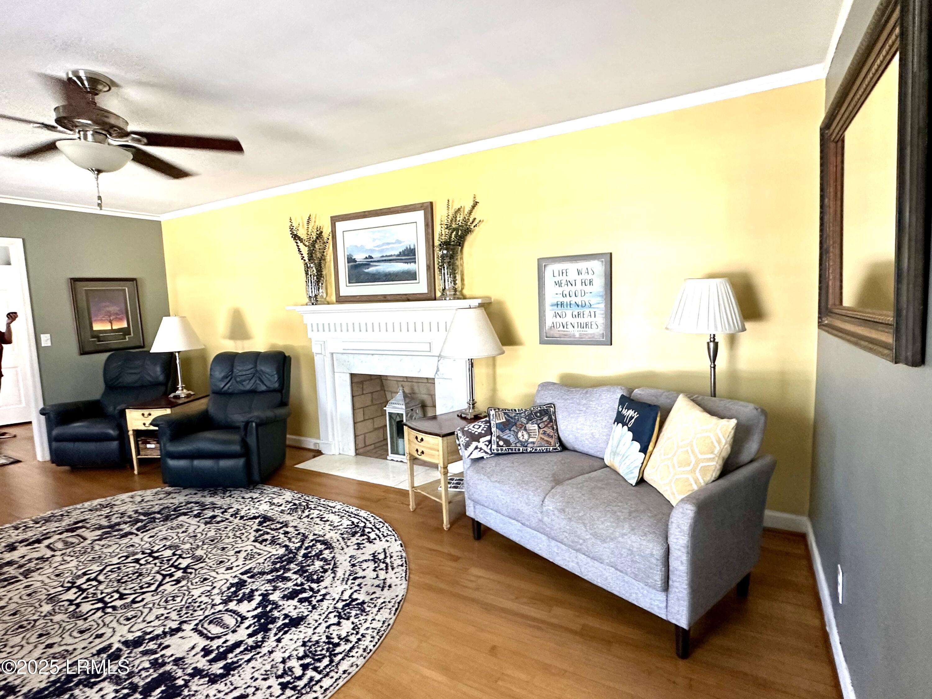 105 Harriett Street Hampton, SC 29924 - Photo 3 of 40 HarriettLivingroom