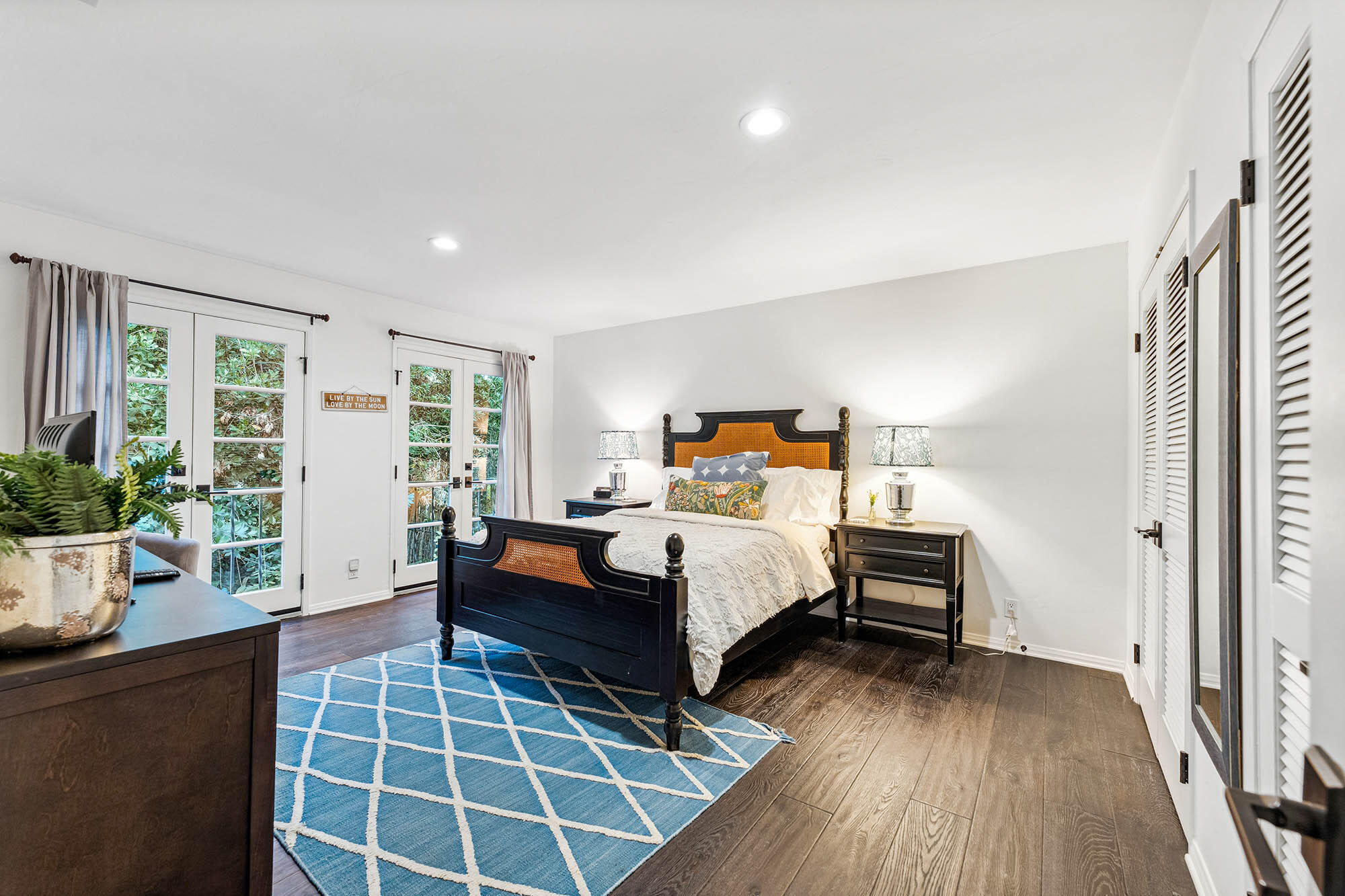 396 Las Alturas Road Santa Barbara, CA 93103 - Photo 33 of 70 a bed room with a bed and a window