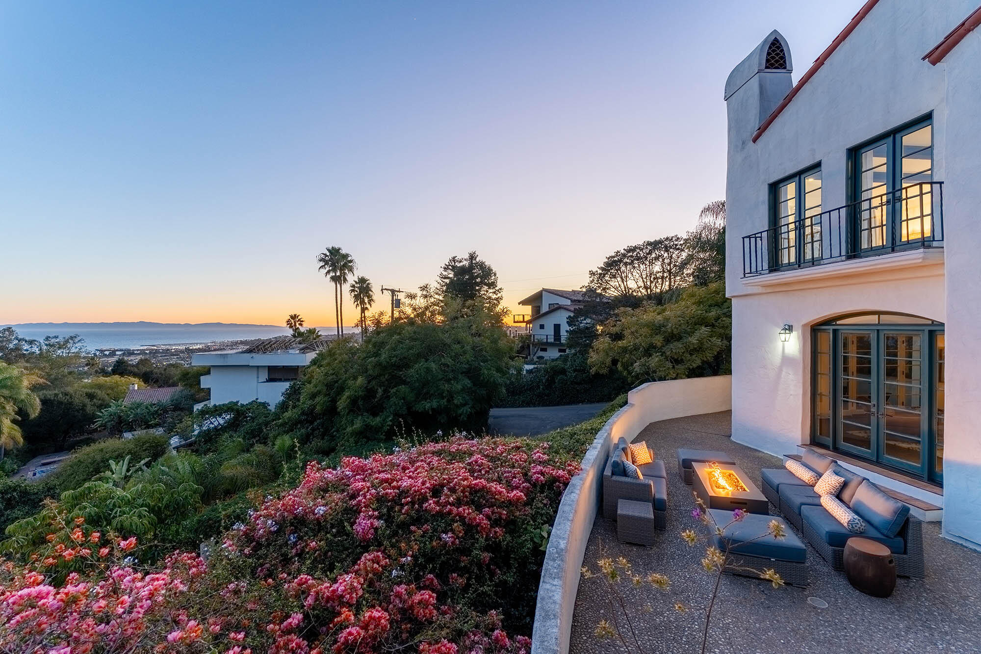 396 Las Alturas Road Santa Barbara, CA 93103 - Photo 45 of 70 Twilight patio views