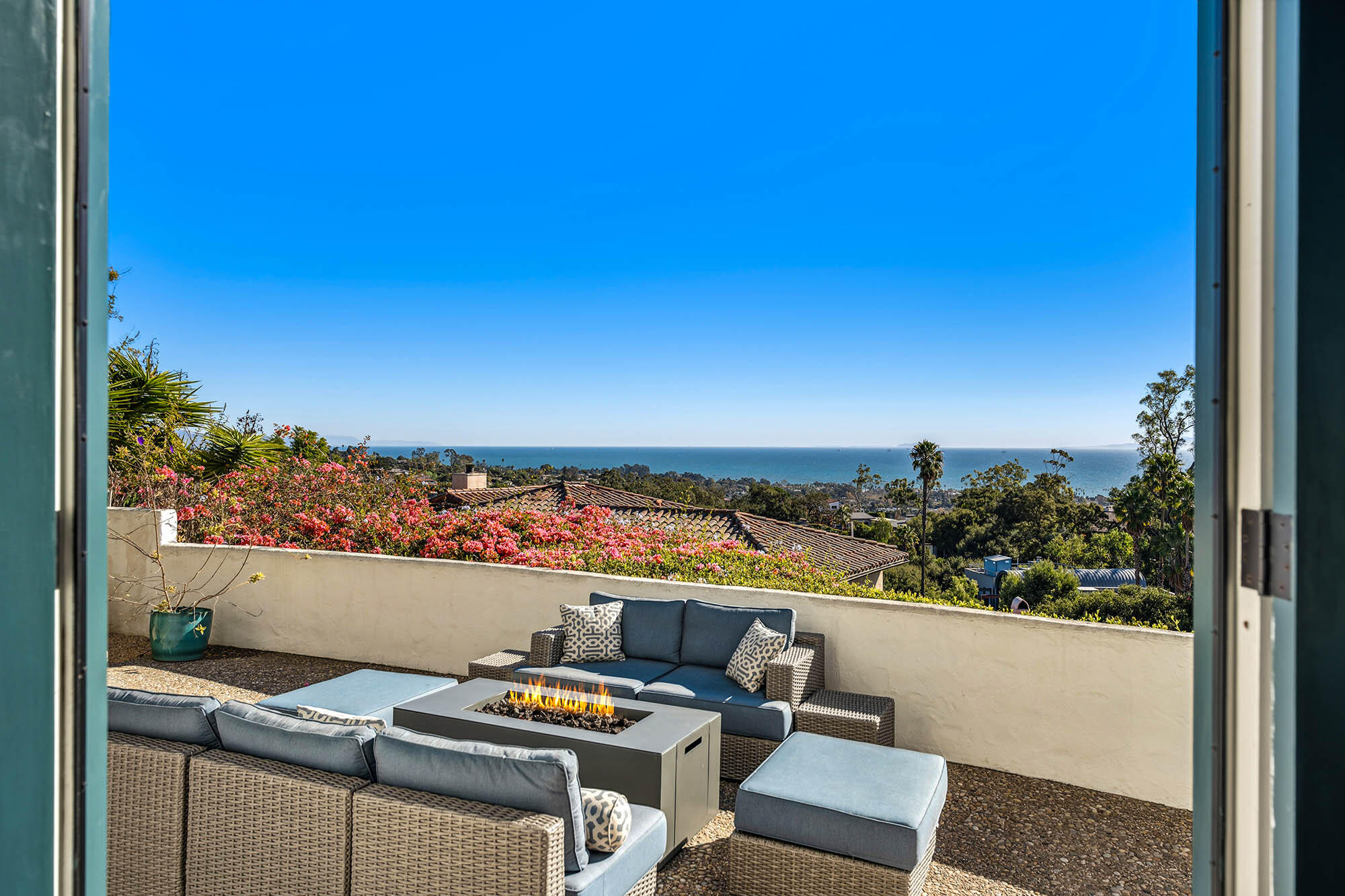 396 Las Alturas Road Santa Barbara, CA 93103 - Photo 48 of 70 Living & patio views
