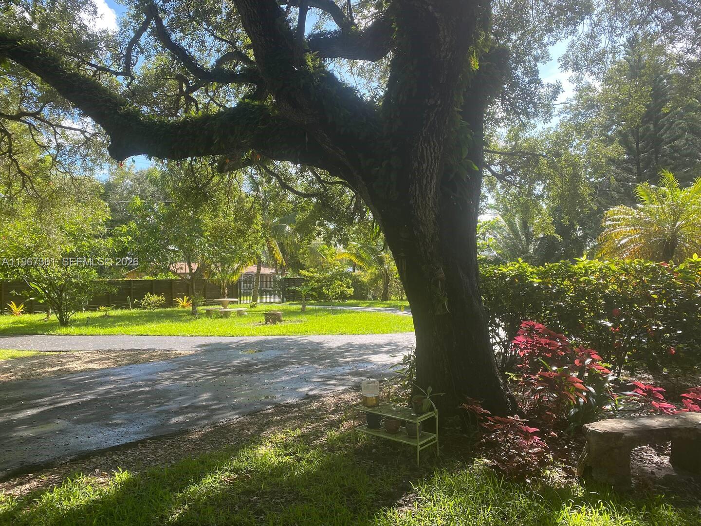 1760 Northeast 144th Street Miami, FL 33181 - Photo 21 of 22