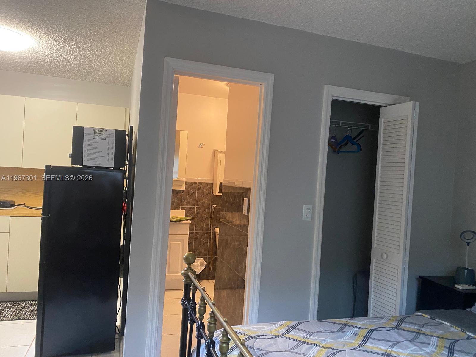 1760 Northeast 144th Street Miami, FL 33181 - Photo 34 of 83