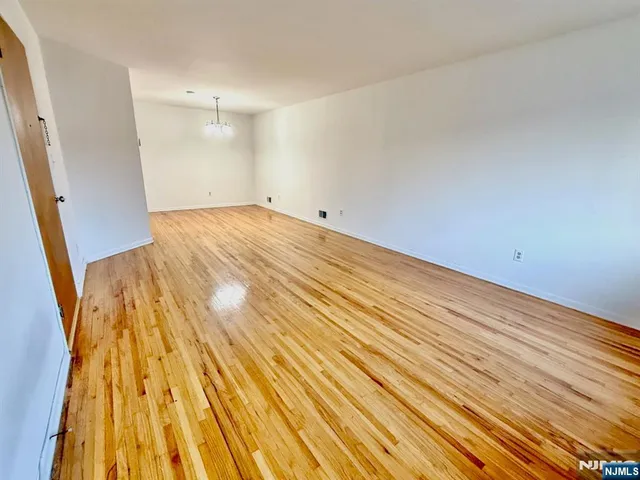 $2,200 | 532 Cross Street, Unit 3, Harrison, NJ 07029