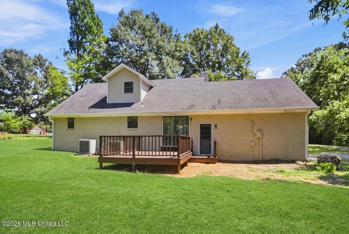 9105 Center Hill Road Olive Branch, MS 38654 - Photo 35 of 38 10-IMG_2316_17_18_19_20_grass_cef27af5