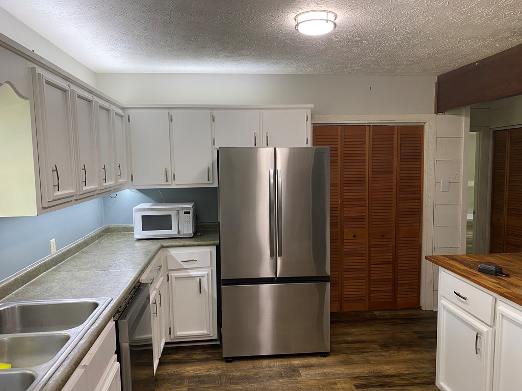 414 Airpark Road Waverly Hall, GA 31831 - Photo 13 of 38