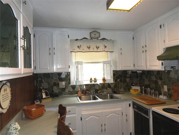 10 Victor Road Framingham, MA 01702 - Photo 7 of 20 Gallery Image 7