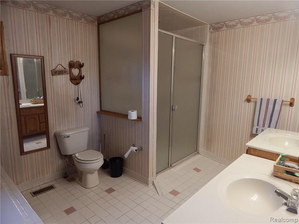 3265 Krafft Road Fort Gratiot, MI 48059 - Photo 24 of 25 DSCN1660.JPG