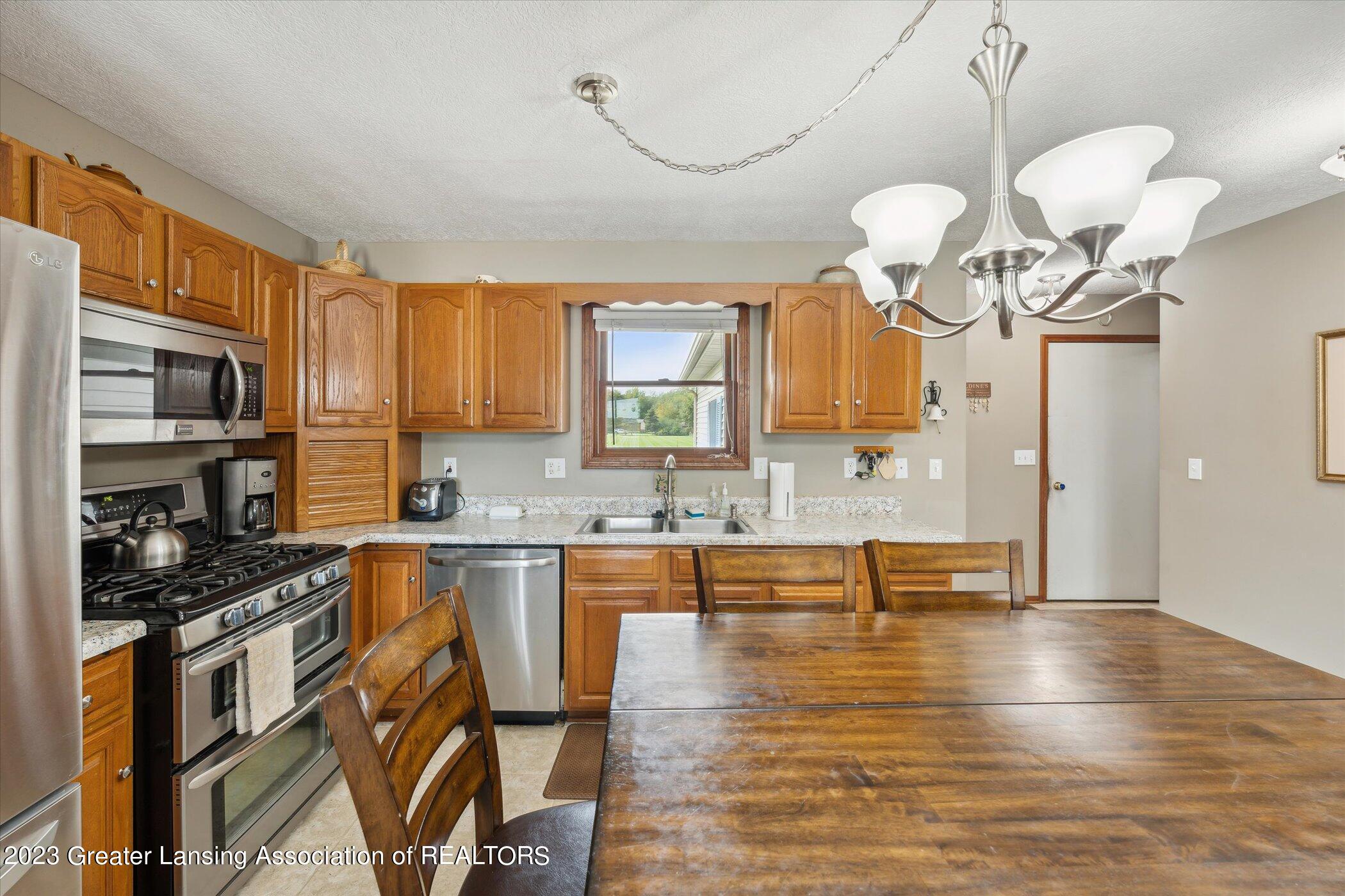 3200 North Williams Road St. Johns, MI 48879 - Photo 8 of 30 10-3200-N-Williams-Rd-St-Johns-MI-48879-