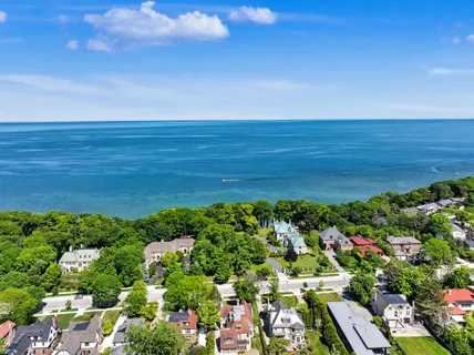 $1,395,000 | 3445 North Lake Drive, Milwaukee, WI 53211