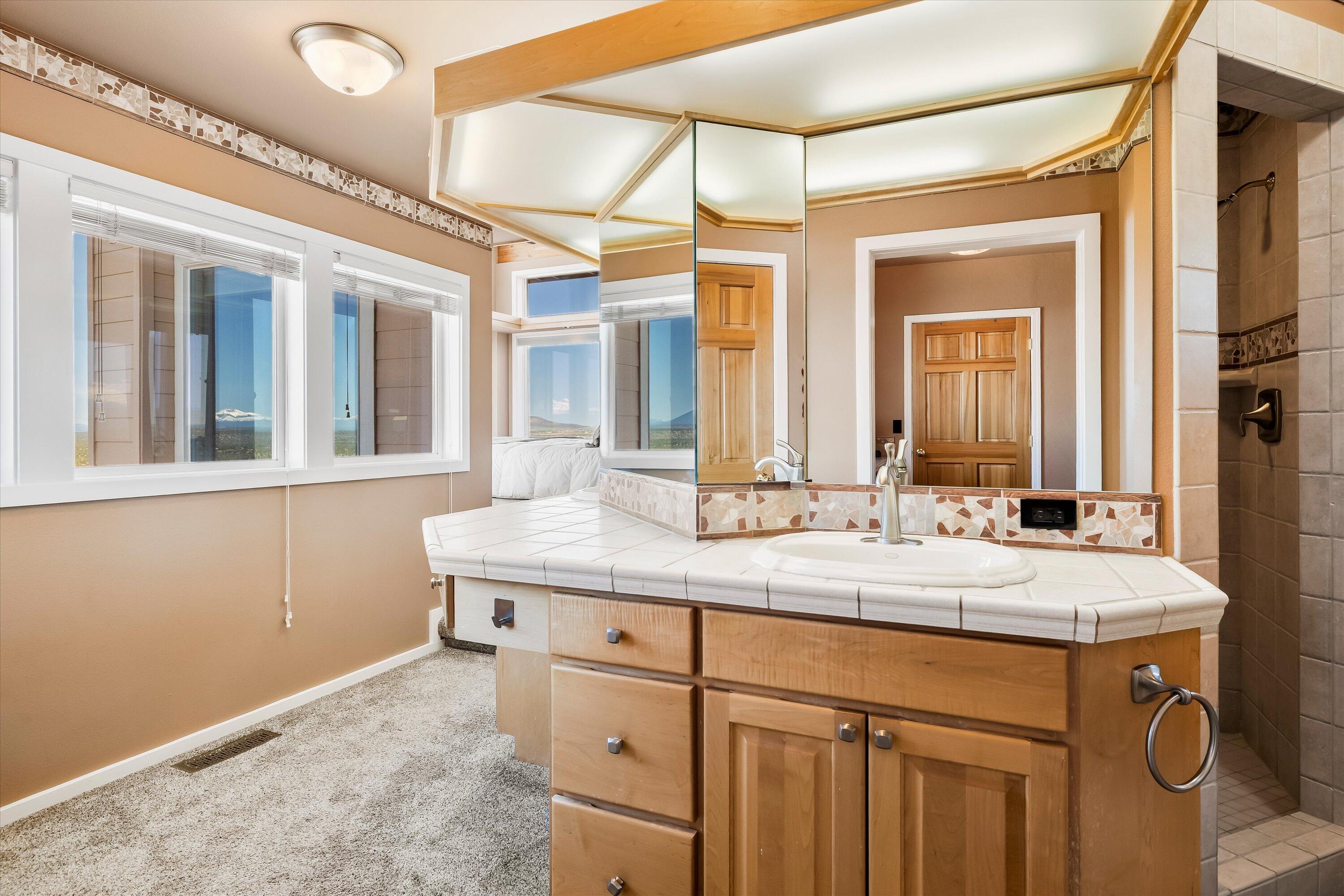 3124 Northwest Lynch Way Redmond, OR 97756 - Photo 51 of 89 Dual vanities and lots of storage