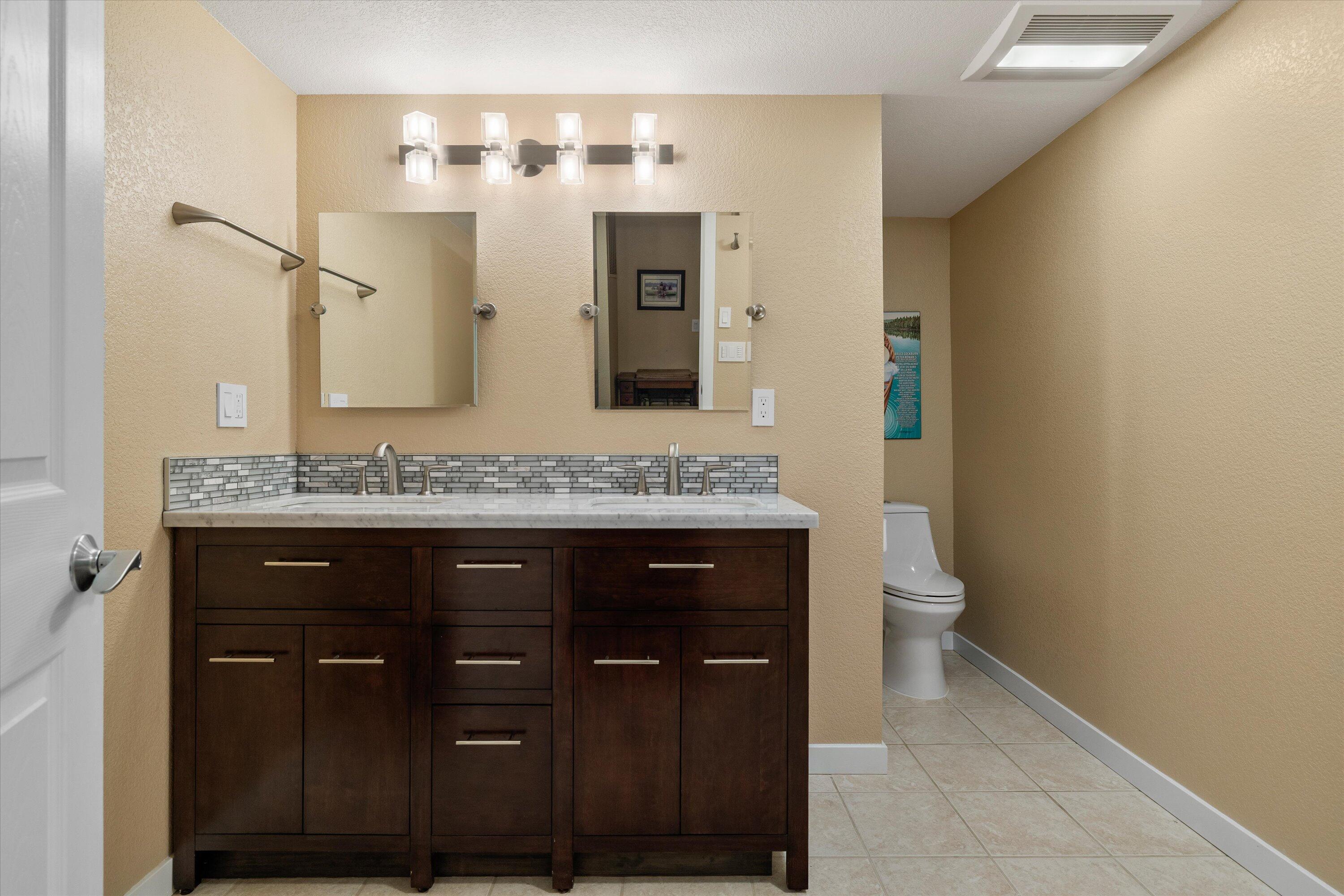 3124 Northwest Lynch Way Redmond, OR 97756 - Photo 59 of 89 Fourth full bath on lower level