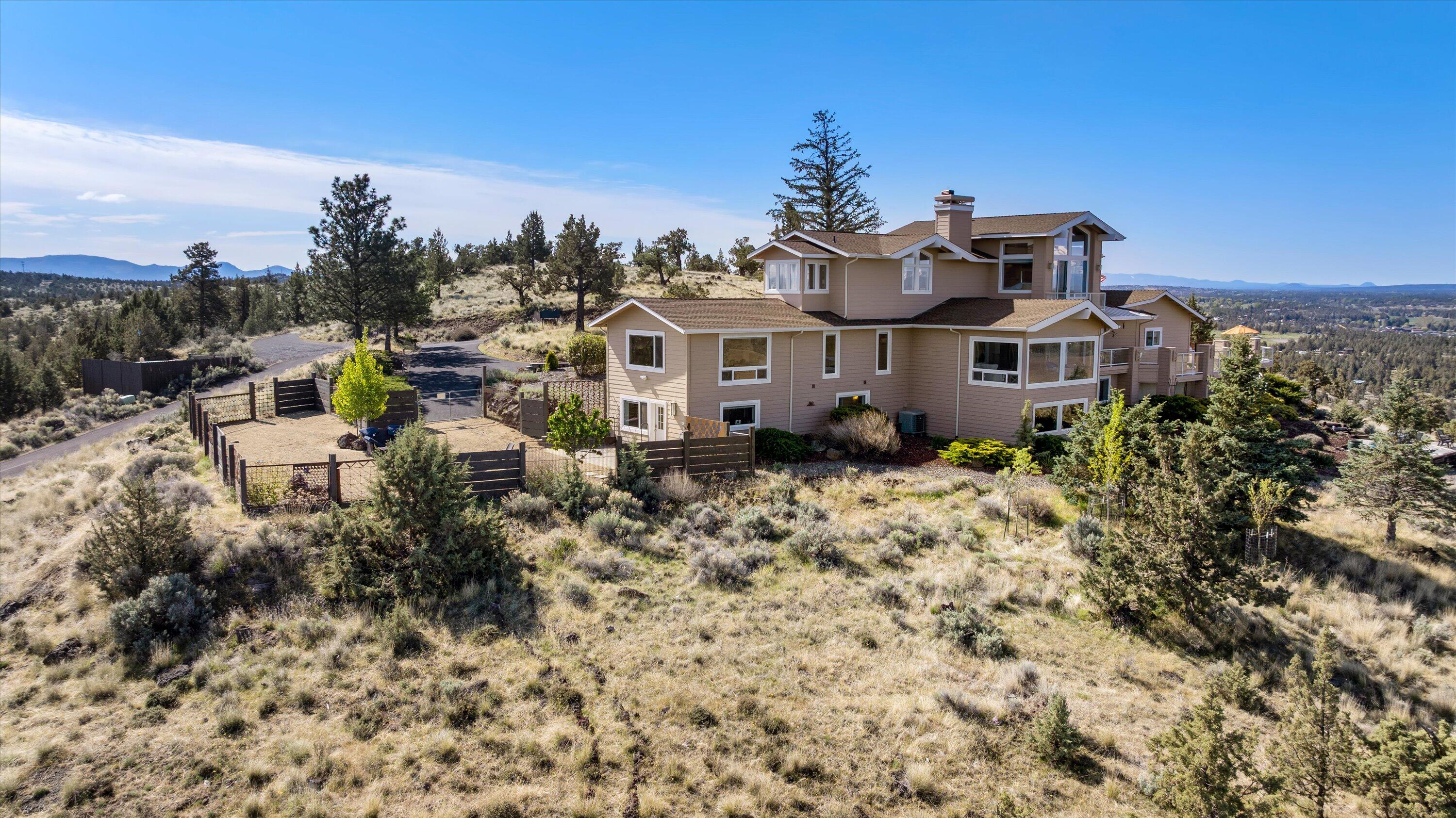 3124 Northwest Lynch Way Redmond, OR 97756 - Photo 76 of 89 Aerial view to South