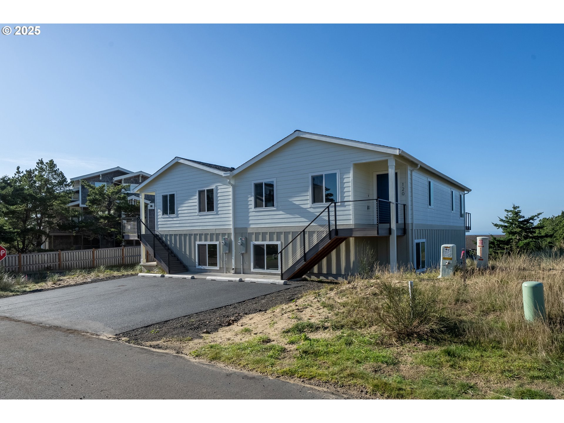 110 Crescent Street Tillamook, OR 97141 - Photo 2 of 39