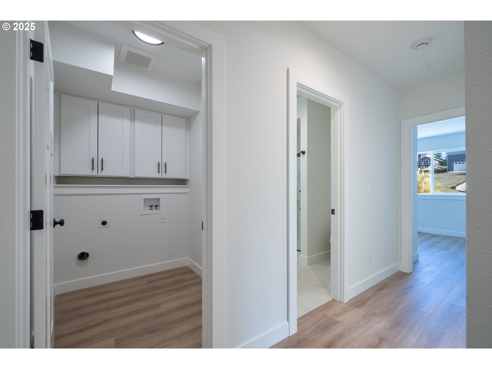 110 Crescent Street Tillamook, OR 97141 - Photo 22 of 39