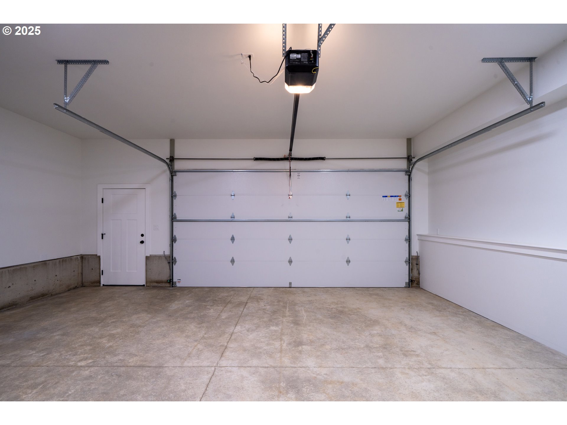 110 Crescent Street Tillamook, OR 97141 - Photo 30 of 39