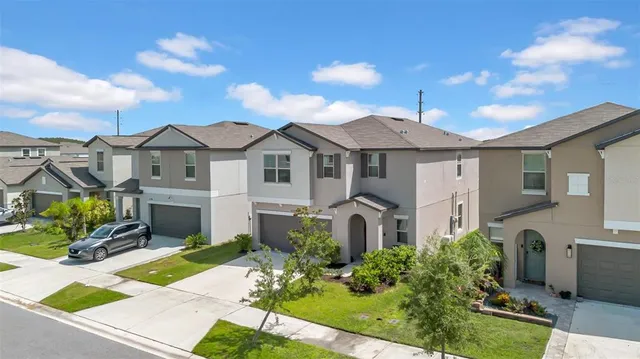$424,999 | 31592 Barrel Wave Way, Wesley Chapel, FL 33545