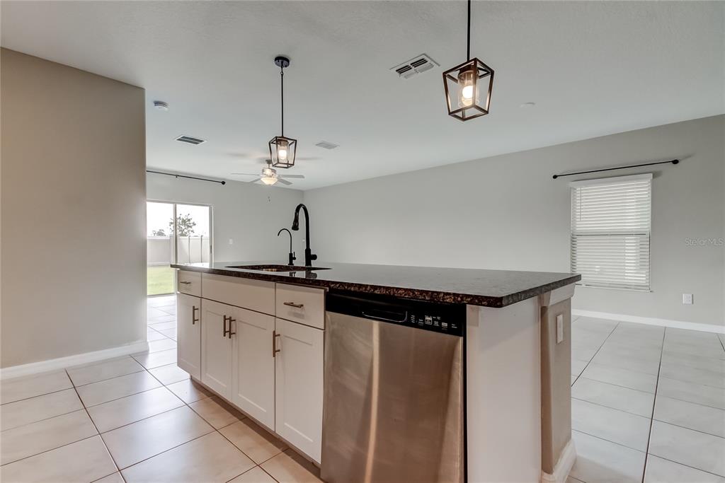 31592 Barrel Wave Way Wesley Chapel, FL 33545 - Photo 14 of 62