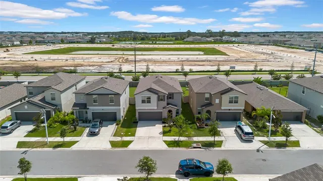 $424,999 | 31592 Barrel Wave Way, Wesley Chapel, FL 33545