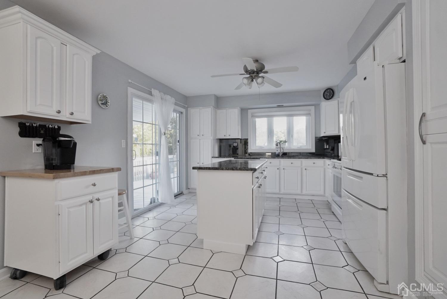 60 Annette Drive Edison, NJ 08820 - Photo 29 of 69