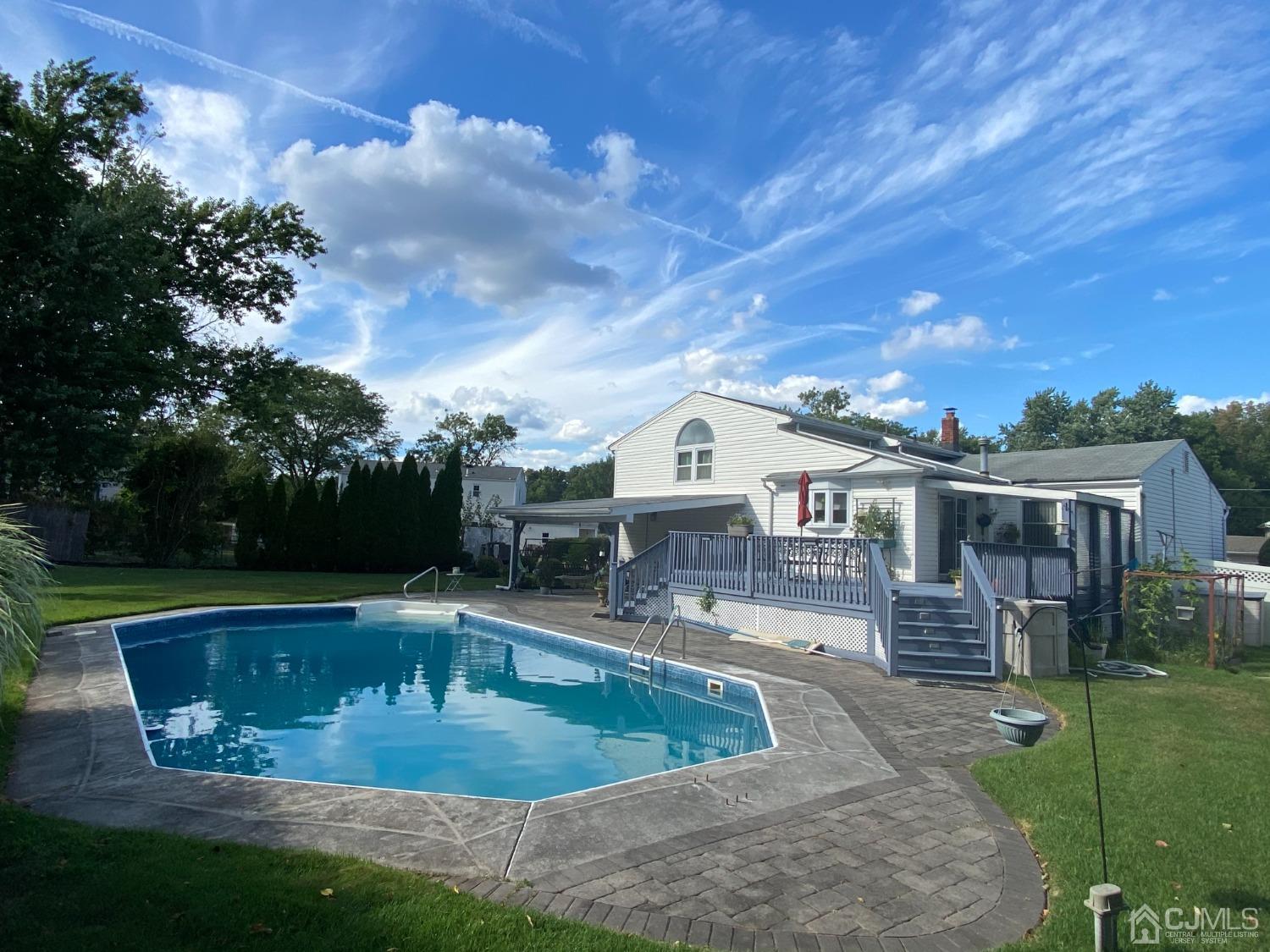 60 Annette Drive Edison, NJ 08820 - Photo 64 of 69 a view of a house with a yard balcony and sitting area