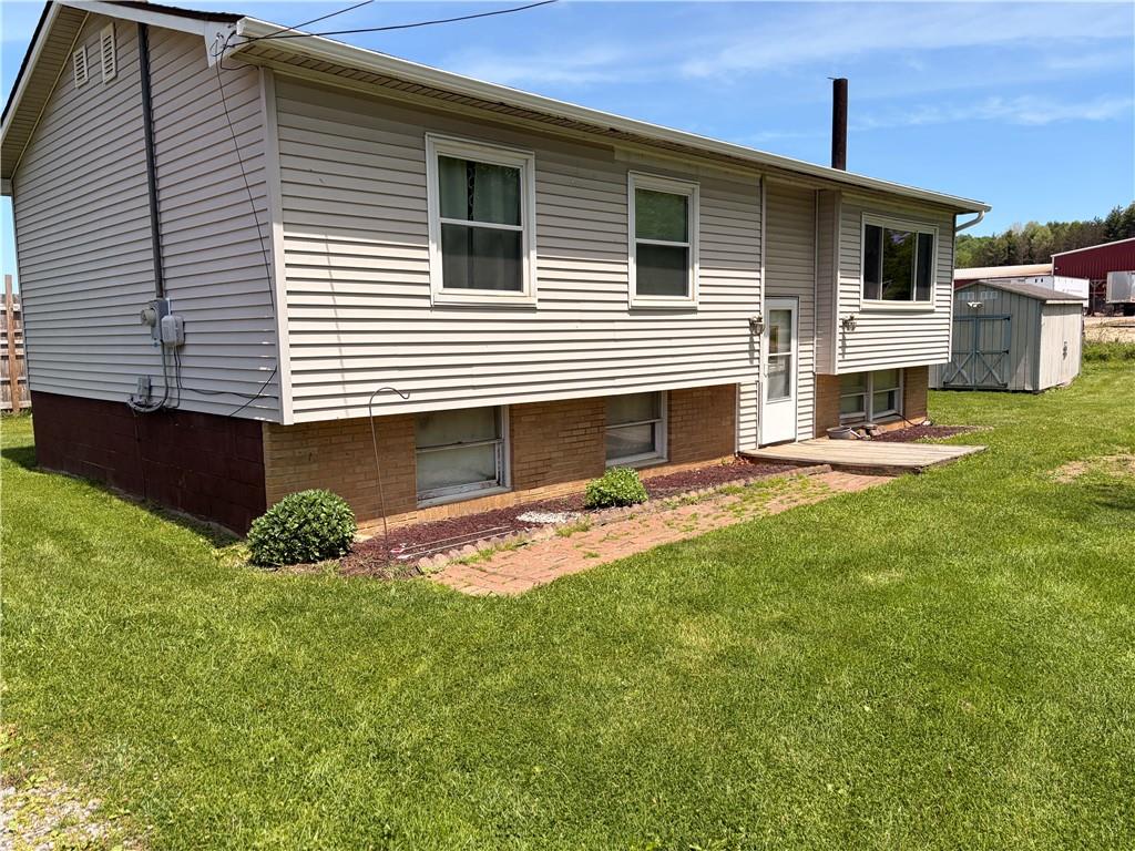 25 Byers Road Burnside, PA 15721 - Photo 2 of 24