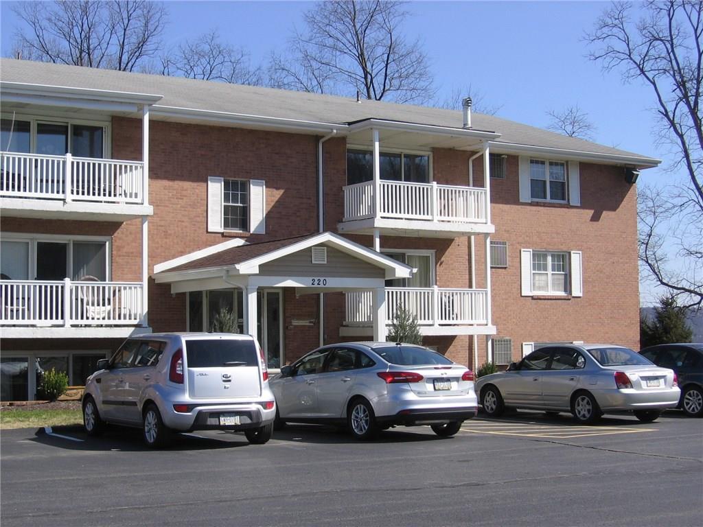 220 Coraopolis Road, Unit E9 Coraopolis, PA 15108 - Photo 1 of 21 Gallery Image 1