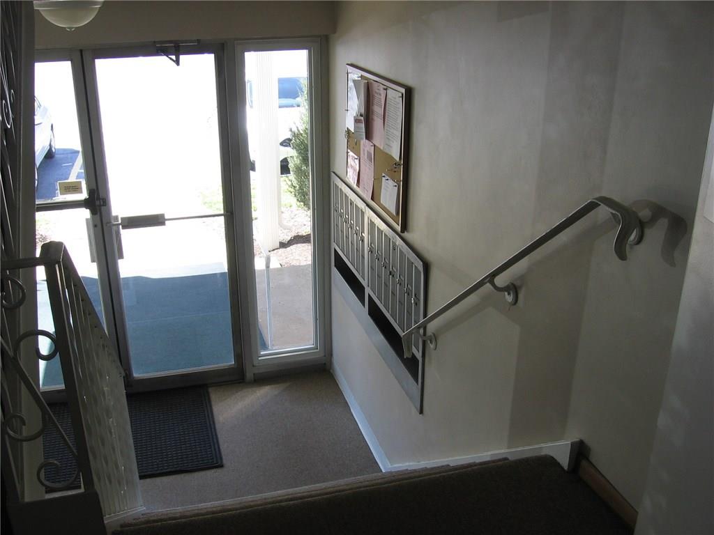 220 Coraopolis Road, Unit E9 Coraopolis, PA 15108 - Photo 2 of 21 Gallery Image 2