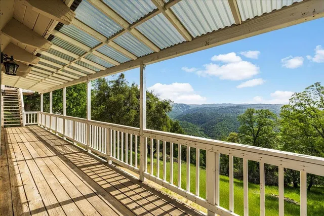 a view of a big yard