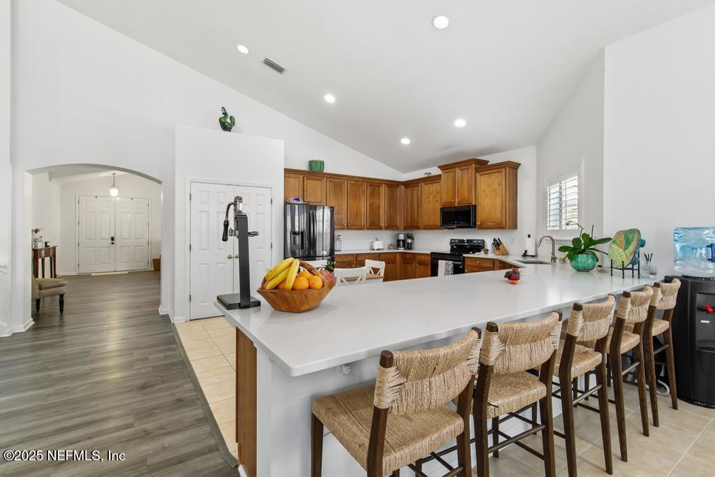 3139 Ashgrove Road Jacksonville, FL 32226 - Photo 32 of 81 a view of kitchen with sink and refrigerator