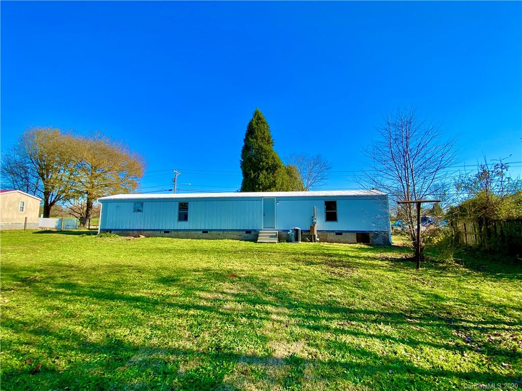 1870 Harrison Road Salisbury, NC 28147 - Photo 4 of 29 Gallery Image 4