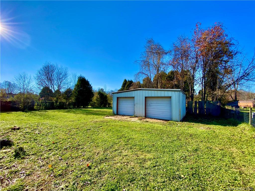 1870 Harrison Road Salisbury, NC 28147 - Photo 6 of 29 Gallery Image 6