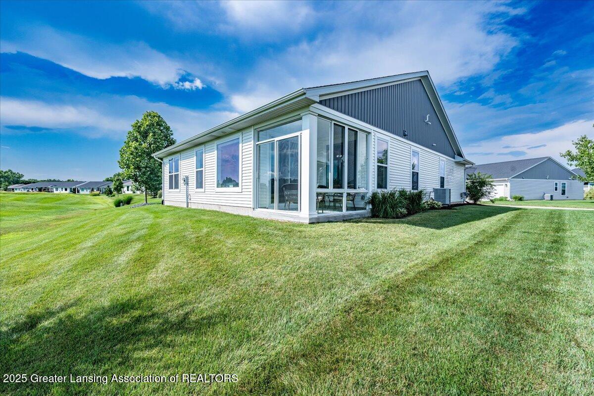 3961 Mustang Road East Lansing, MI 48823 - Photo 33 of 37 34-DSC07011-HDR