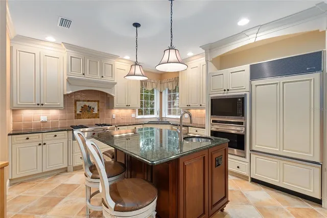 $699,000 | 3525 Northwest 18th Avenue, Gainesville, FL 32605