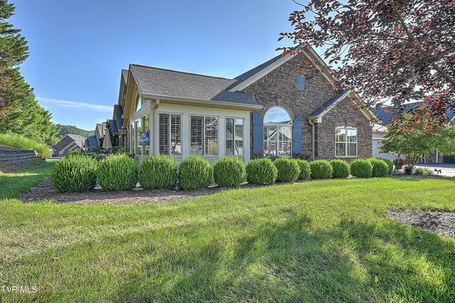 $469,000 | 219 Tee Drive, Unit 219, Blountville, TN 37617