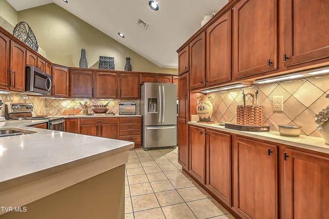 $469,000 | 219 Tee Drive, Unit 219, Blountville, TN 37617