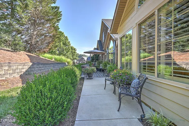 $469,000 | 219 Tee Drive, Unit 219, Blountville, TN 37617