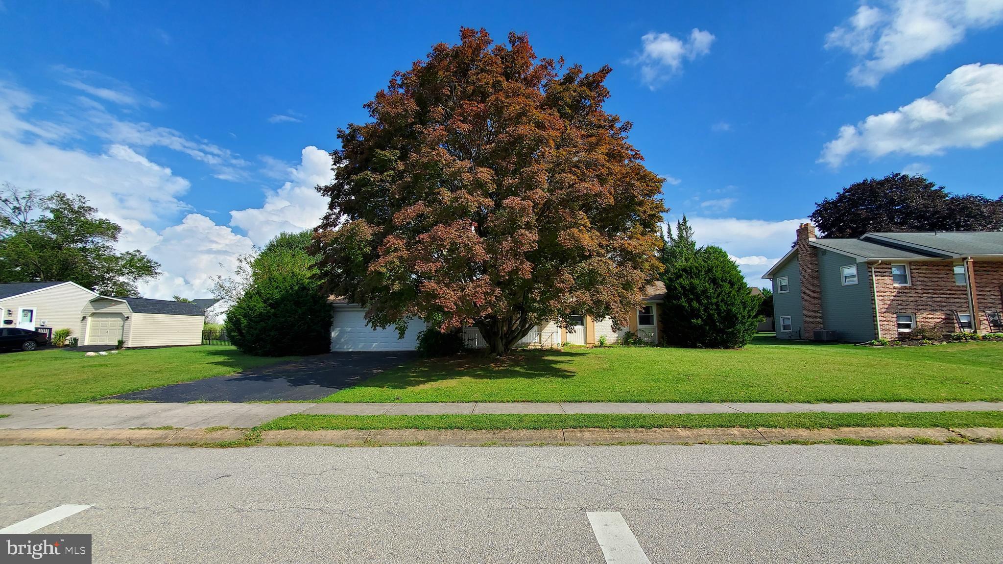 415 Spring Forge Drive Spring Grove, PA 17362 - Photo 5 of 43