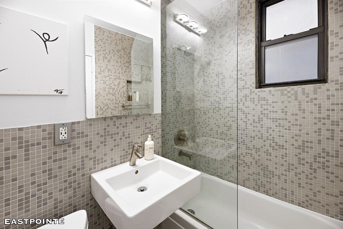 145 Sullivan Street, Unit 4B Manhattan, NY 10012 - Photo 4 of 7
