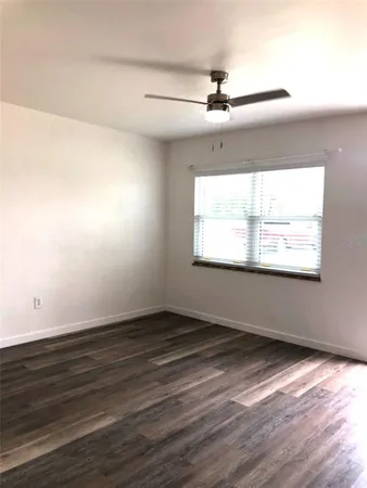 $950 | 1401 East Alfred Street, Unit 4, Tavares, FL 32778