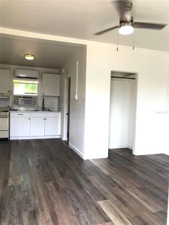 $950 | 1401 East Alfred Street, Unit 4, Tavares, FL 32778