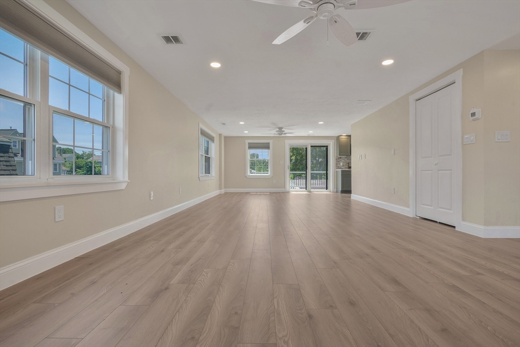 10 13th Street Wareham, MA 02558 - Photo 4 of 28