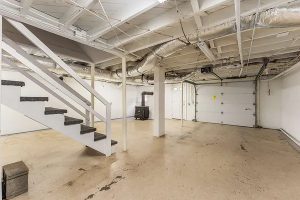 a view of a garage
